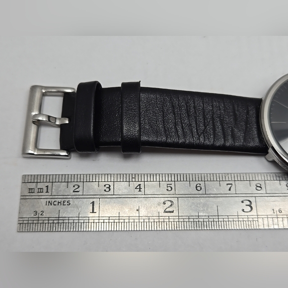 Cadence Watch Men 38mm Silver Tone Black Leather Band New Battery - Picture 8 of 11